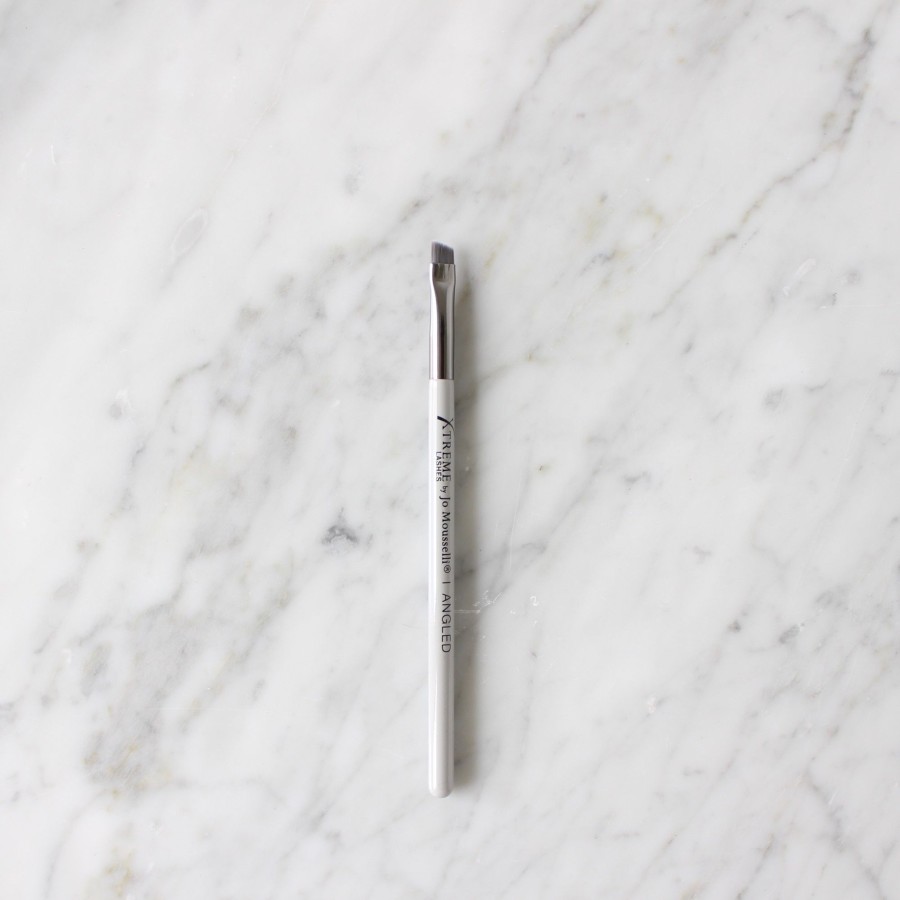 Makeup Xtreme Lashes | Angled Brush