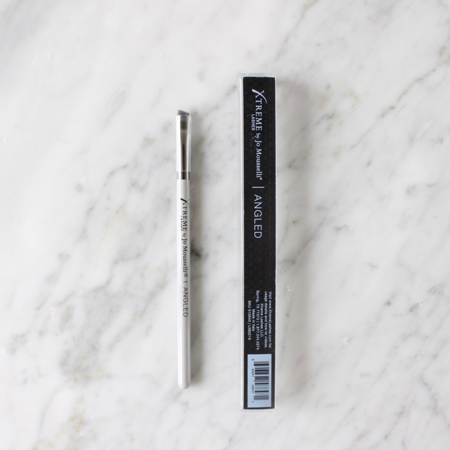 Makeup Xtreme Lashes | Angled Brush